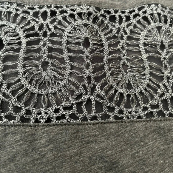 J Crew crochet inlay tank top, size XL. - Picture 3 of 6